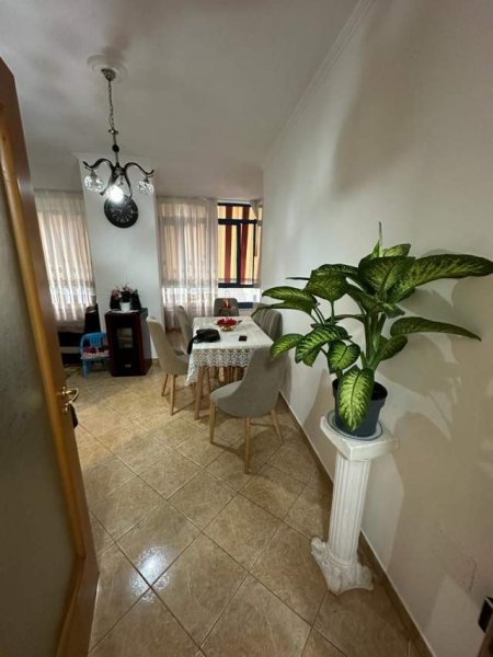 Tirane, shes apartament 1+1 Kati 4, 70 m² 130.000 Euro (Rruga e Elbasanit)