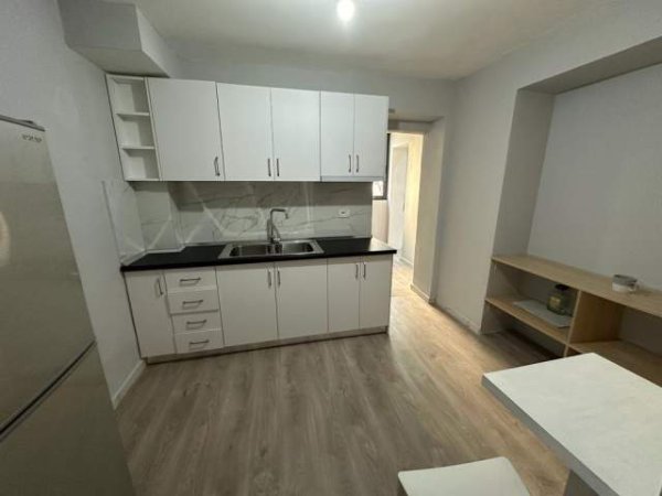 Tirane, shes apartament 1+1 Kati 1, 52 m² 95.000 Euro (Myslym Shyri)