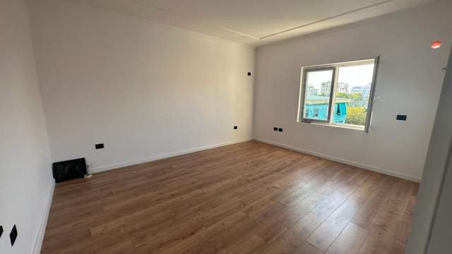 Tirane, shitet apartament 1+1+BLK Kati 5, 65 m² 100.000 Euro (Vasil Shanto)