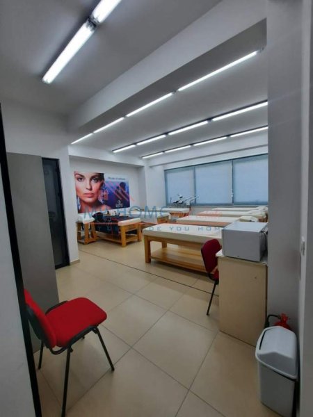 Tirane, shitet zyre Kati 2, 448 m² 966.000 Euro (Selvia)