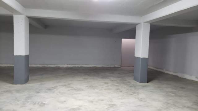 Tirane, Shitet Garazh Kati -1, 15.000 Euro