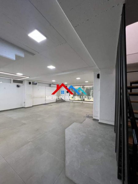 Tirane, jepet me qera ambjent biznesi Kati 0, 250 m² 2.500 Euro (Jeronim De Rada)
