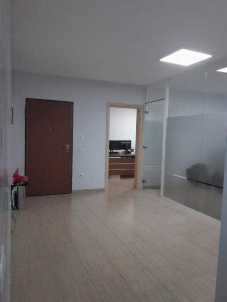 Tirane, jepet me qera apartament 3+1+BLK Kati 2, 134 m² 900 Euro (RRUGA TEFTA TASHKO PAZARI RI)