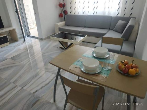 Plazh-Durres, jepet me qera apartament 1+1+BLK Kati 2, 65 m² 300 Euro (Rruga Pavarsia)