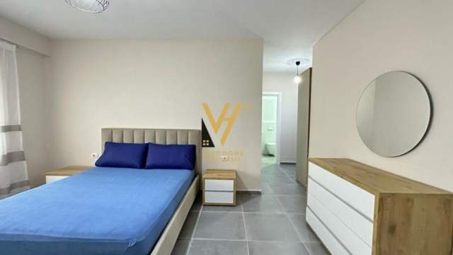 Tirane, jepet me qera apartament 2+1 Kati 2, 140 m² 850 Euro (KODRA E DEILLIT  2)