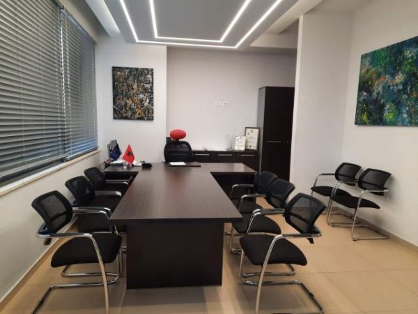Tirane, shitet ambjent biznesi Kati 1, 448 m² 1.066.000 Euro (Kinostudio, prane Tower Brigde)
