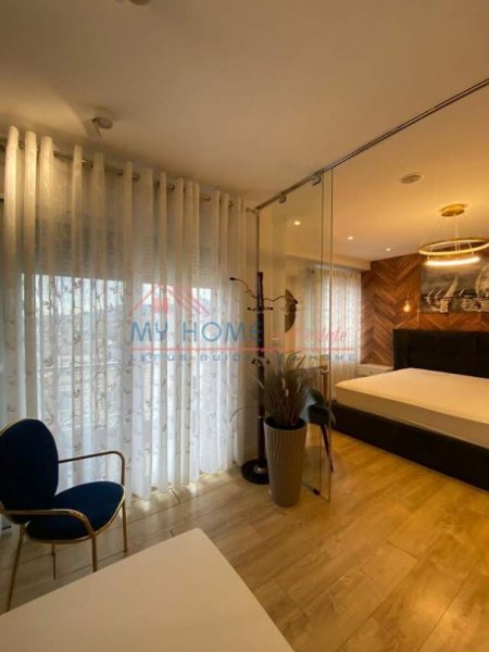 Tirane, shitet apartament 2+1+BLK Kati 9, 1.013 m² 245.000 Euro (Apartament 2+1 ne Shitje ish Stacioni i Trenit Tir)