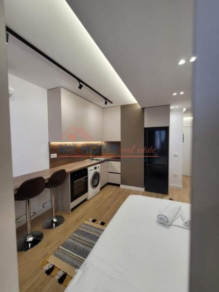 Tirane, shitet apartament 1+1 Kati 9, 120 m² 298.000 Euro (3 Apartamente ne Shitje Stacioni i Trenit Tirane)