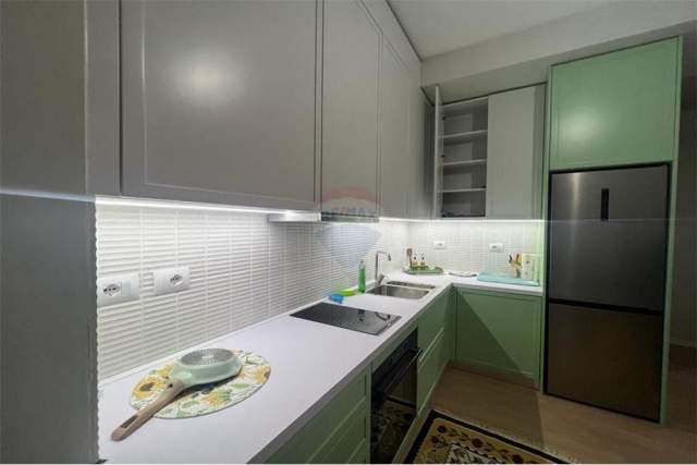 Tirane, jepet me qera apartament 2+1 Kati 6, 84 m² 550 Euro