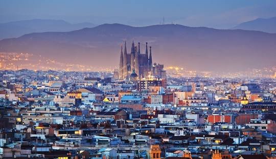 Tirane, ofroj City-tour Spanje Udhëtim në Barcelonë, 4 dite 329 Euro
