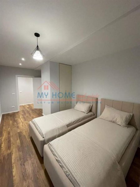 Tirane, jepet me qera apartament 2+1+BLK Kati 6, 116 m² 700 Euro (Garden Rezidence Turdiu)