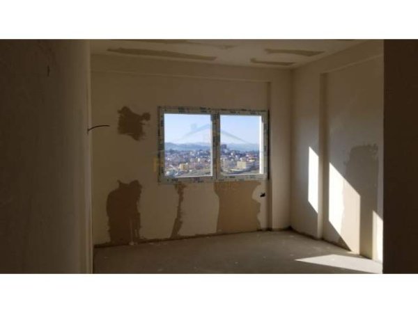 Tirane, shitet apartament 3+1+BLK Kati 2, 152 m² 228.000 Euro (Rruga Panorama)