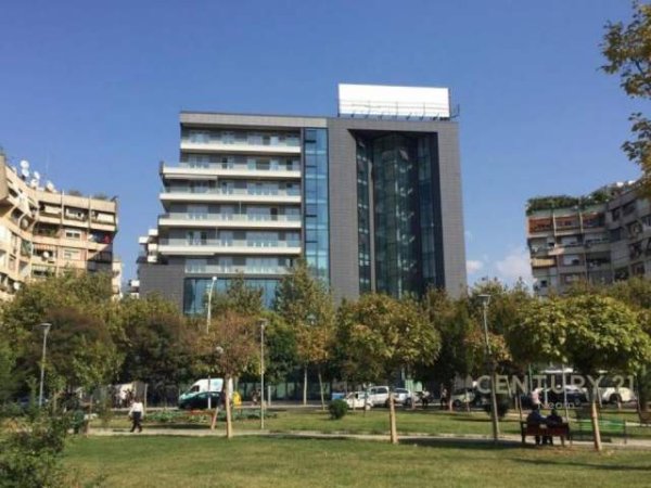 Tirane, shitet ambjent biznesi 97 m² 150.000 Euro (QENDER)