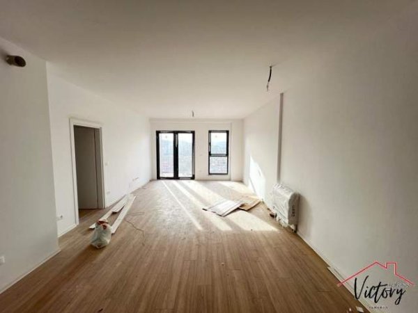 Tirane, jepet me qera apartament 3+1+BLK Kati 10, 160 m² 1.000 Euro (Garden Building tek 21 Dhjetori)