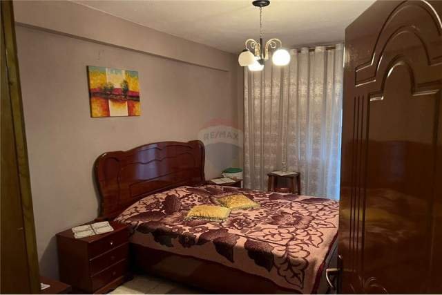 Tirane, jepet me qera apartament 2+1 Kati 3, 100 m² 450 Euro (Ferit Xhajko)