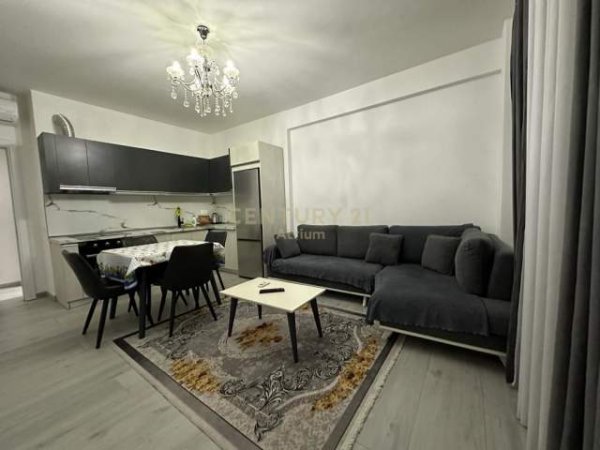 Tirane, shitet apartament 2+1+BLK Kati 3, 92 m² 140.000 Euro (Rruga e Dibrës)
