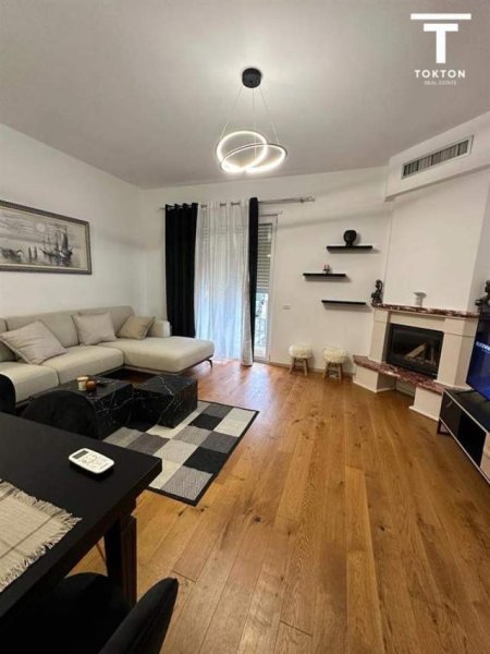 Tirane, jepet me qera apartament Kati 1, 90 m² 1.000 Euro