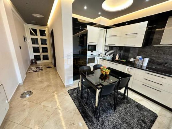 Tirane, shitet apartament 2+1 Kati 2, 98 m² 230.000 Euro (Liqeni i Thate)