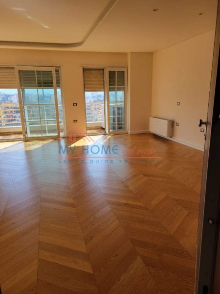 Tirane, jepet me qera zyre Kati 12, 120 m² 800 Euro (Zyre me Qera Kompleksi Panorama Tirane)