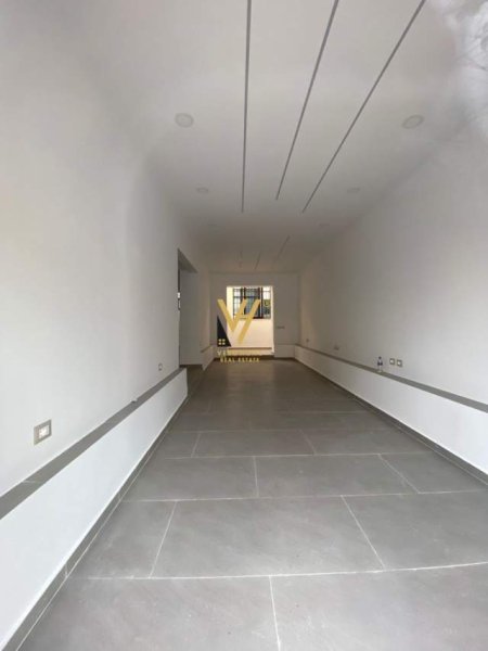 Tirane, shitet dyqan Kati 0, 50 m² 200.000 Euro (PAZARI I RI)