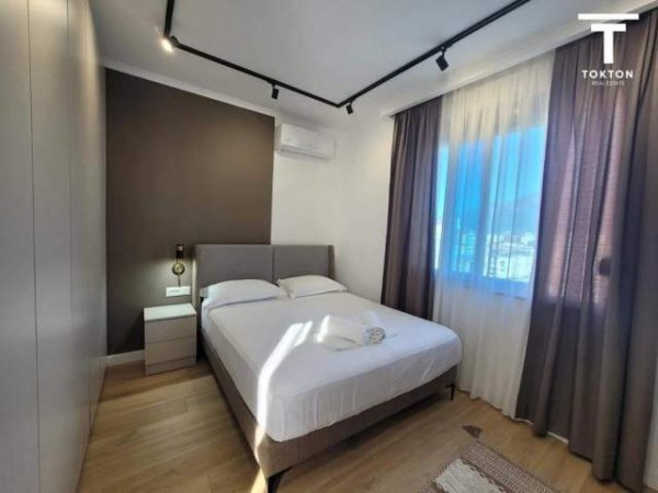 Tirane, shitet apartament Kati 9, 120 m² 280.000 Euro (Stacioni i trenit)