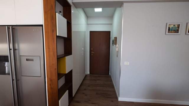 Tirane, jepet me qera apartament Kati 5, 100 m² 1.000 Euro (Rruga Tish Daija)