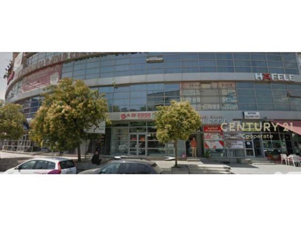 Tirane, jepet me qera ambjent biznesi Kati -1, 472 m² 4.500 Euro (Zogu i Zi)