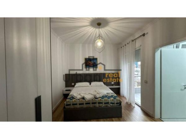 Tirane, jap me qera apartament 2+1+BLK Kati 8, 100 m² 950 Euro (Pazari i Ri)