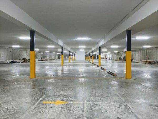 Tirane, shitet garazh 20.000 Euro