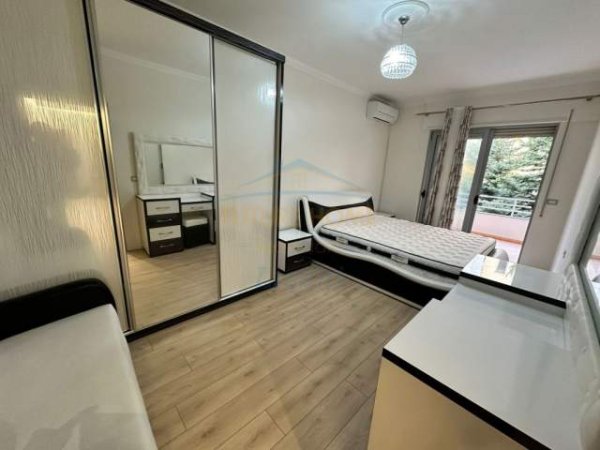 Tirane, jepet me qera apartament 2+1 Kati 2, 105 m² 600 Euro (LIQENI I THATE)