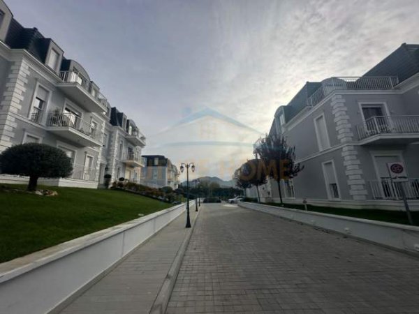 Tirane, jepet me qera apartament Kati 1, 130 m² 1.600 Euro (TEG, Joy Residence)