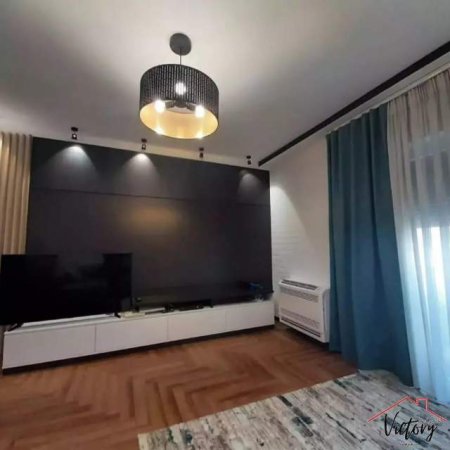 Tirane, jepet me qera apartament 2+1 Kati 5, 105 m² 1.000 Euro (Kompleksi Panorama)