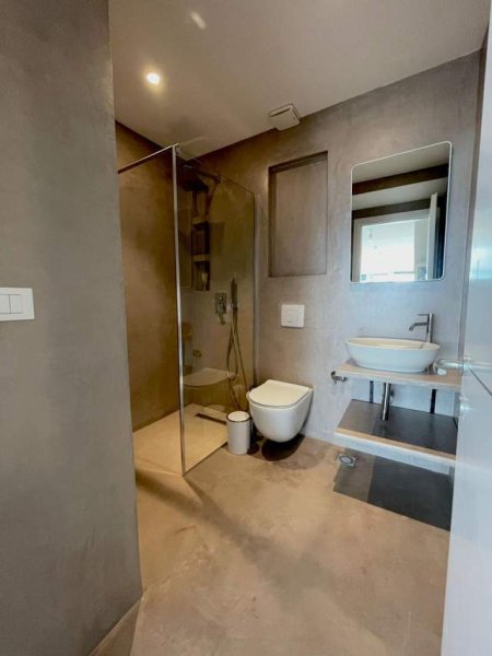 Tirane, jepet me qera apartament 2+1+BLK Kati 2, 130 m² 1.400 Euro (Long Hill Residence)