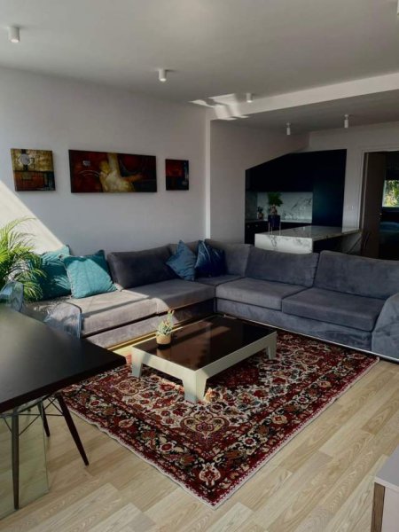 Tirane, jepet me qera apartament 2+1 Kati 3, 130 m² 1.300 Euro (kompleksi Long Hill Residence)