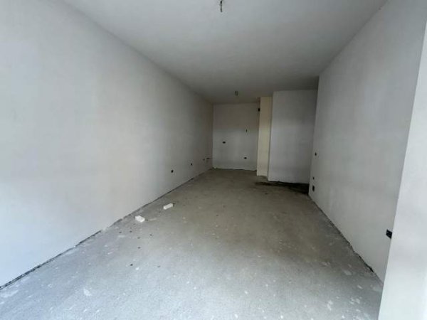 Tirane, shitet apartament 2+1+BLK Kati 1, 87 m² 85.000 Euro (Univers City)