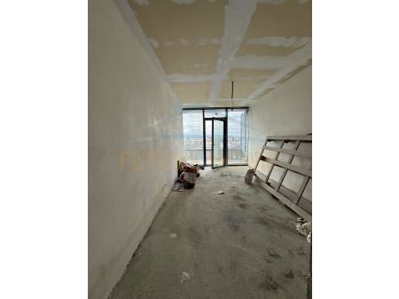 Tirane, shitet apartament 3+1 Kati 9, 197 m² 499.000 Euro (LIQENI ARTIFICIAL)