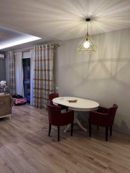 Tirane, jepet me qera apartament 2+1+BLK Kati 6, 120 m² 500 Euro (GREEN CITY)