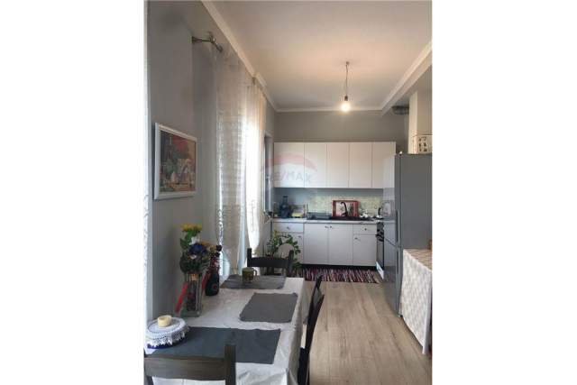 Tirane, jepet me qera apartament 2+1+A+BLK Kati 7, 83 m² 500 Euro