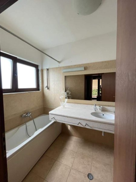 Tirane, shitet apartament 3+1+BLK Kati 3, 132 m² 128.000 Euro (RRUGA THESARIT)