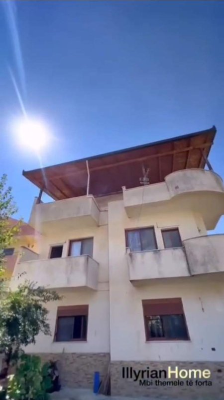 Tirane, shitet Vile 5+1+BLK Kati 3, 100 m² 250.000 Euro (Rruga Sotir Kuneshka)