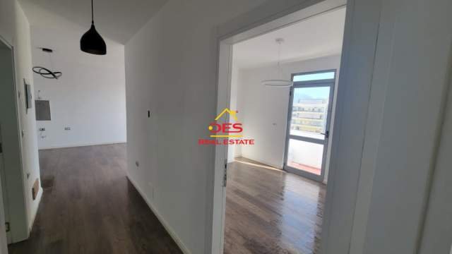 Tirane, shitet apartament 2+1+BLK Kati 8, 92 m² 101.000 Euro (besim alla)