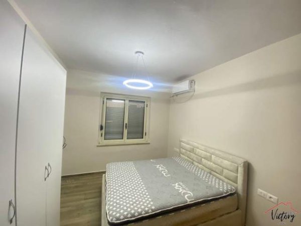 Tirane, jepet me qera apartament 2+1 Kati 3, 65 m² 600 Euro (21 Dhjetori)