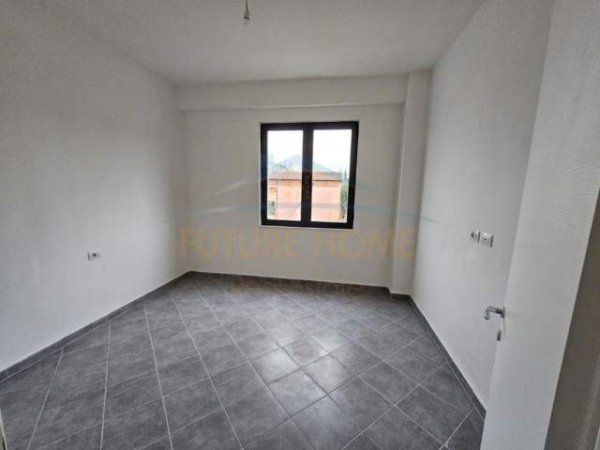 Tirane, jepet me qera apartament 2+1 Kati 1, 93 m² 700 Euro (JORDAN MISJA)