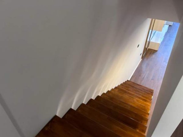 Tirane, shitet apartament duplex 2+1+BLK Kati 0, 100 m² 200.000 Euro (Kopshti Zoologjik)