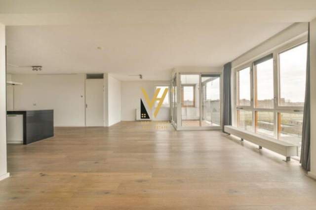 Tirane, shitet apartament 3+1 Kati 2, 136 m² 210.000 Euro (VASIL SHANTO)