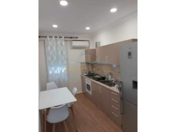 Tirane, jepet me qera apartament 2 Katshe Kati 2, 60 m² 550 Euro (MYSLYM SHYRI)