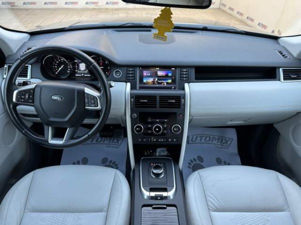Tirane, shes xhip Land Rover Discovery Sport Viti 2017, 19.900 Euro