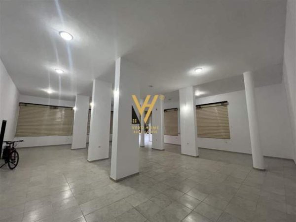 Tirane, jepet me qera ambjent biznesi Kati 0, 170 m² 1.500 Euro (VARRI BAMIT)