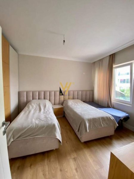Tirane, shitet apartament duplex 3+1 Kati 3, 145 m² 290.000 Euro (SAUK)