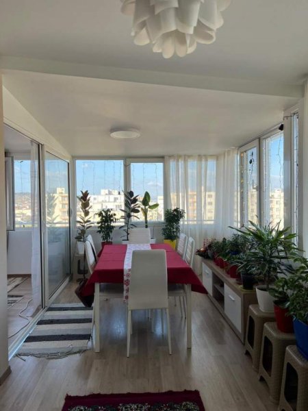 Tirane, jepet me qera apartament 3+1 Kati 8, 115 m² 550 Euro (Astir)